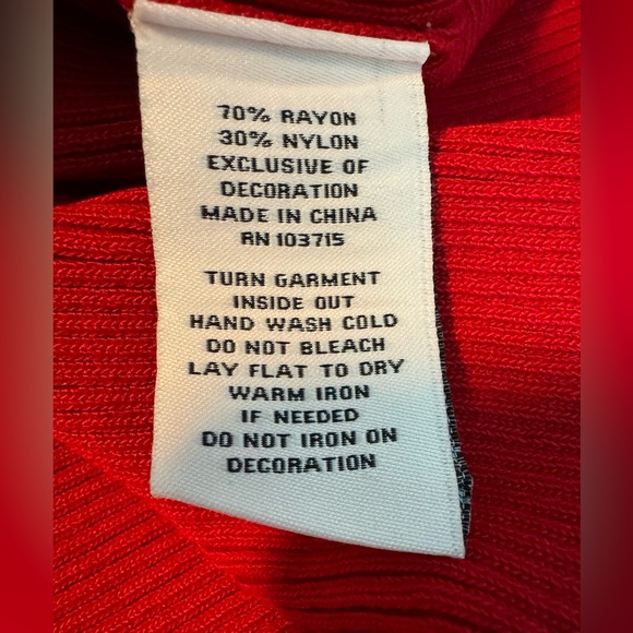 Nanette Lepore Red Ribbed Sweater 3/4 Length Sleeve Scoop Neck Size XLarge - Picture 5 of 5